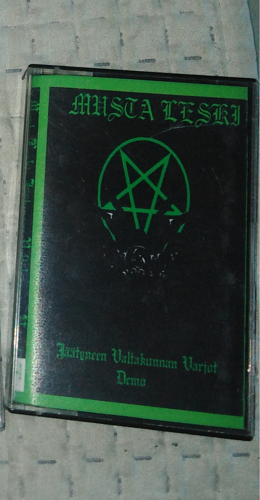 Musta Leski -  Jäätyneen Valtakunnan Varjot tape  image 1